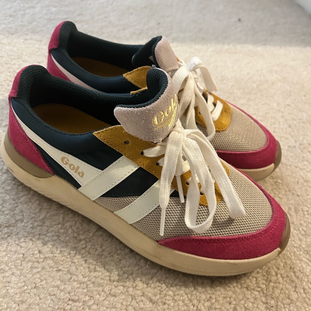 Gola Classic Women's Raven Sneakers
